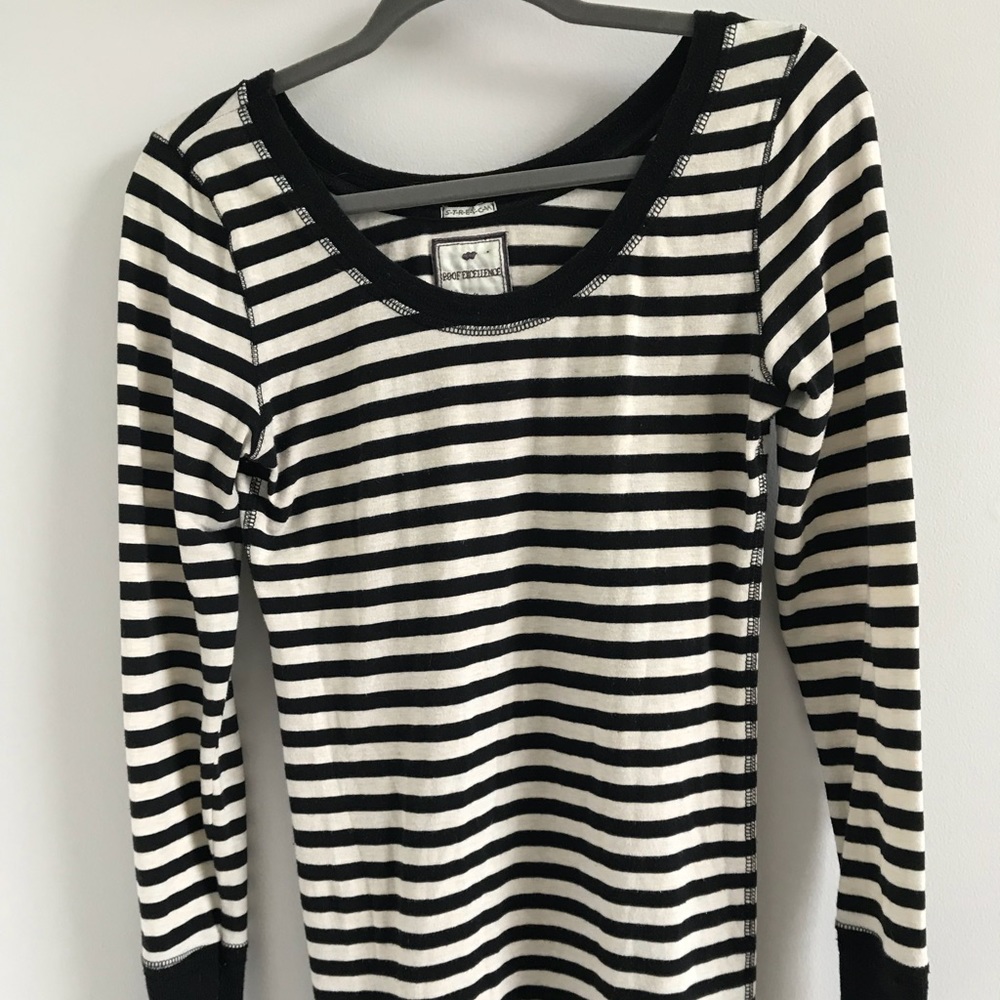 Black and cream striped long sleeve top